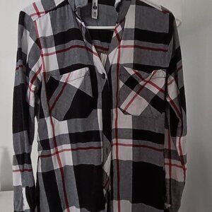 Women's checkered shirt